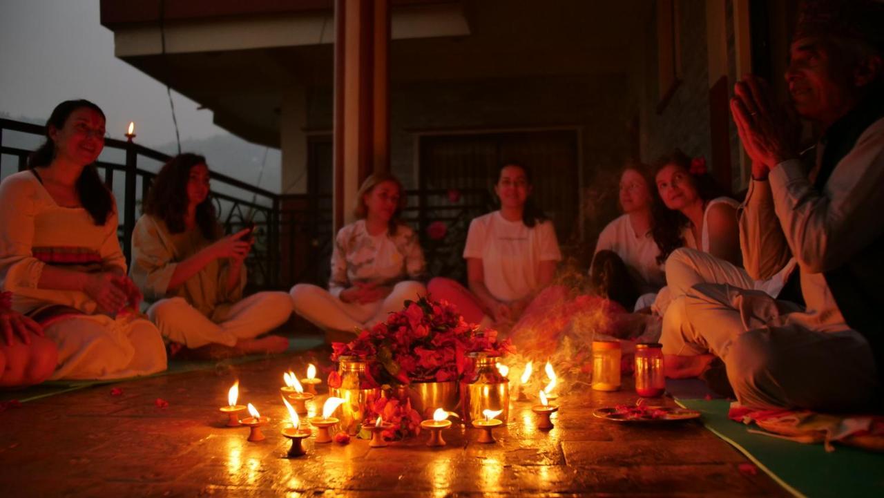 Green Hills Yoga Retreat Pokhara Exterior foto
