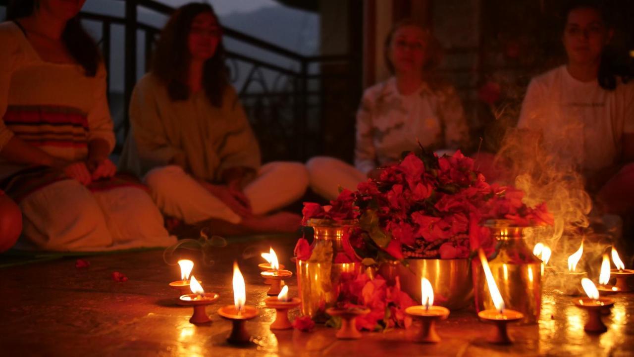 Green Hills Yoga Retreat Pokhara Exterior foto